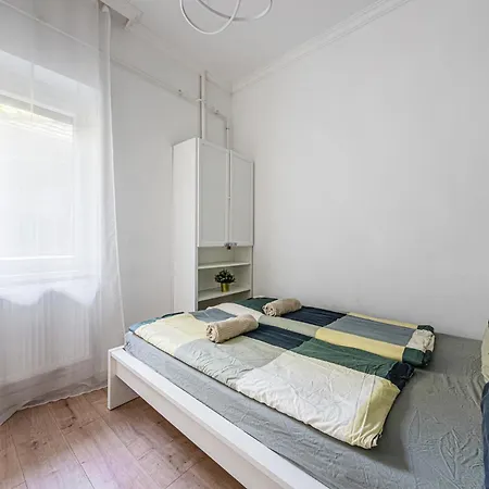 Cozy Haven Budapest- Quiet Family With Ac And Smart Tv *