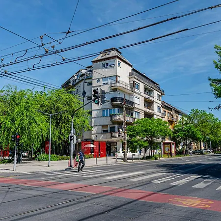 Apartamento Cozy Haven Budapest- Quiet Family With Ac And Smart Tv Budapeste