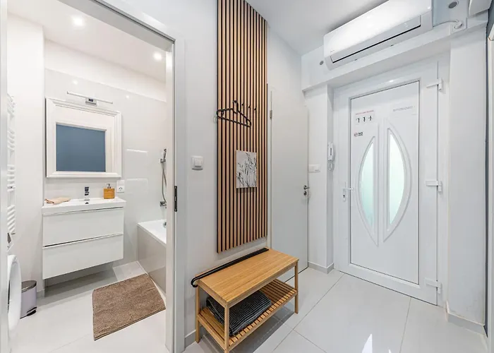 Cozy Haven Budapest- Quiet Family With Ac&smart Tv