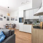 Cozy Haven Budapest- Quiet Family With Ac And Smart Tv