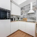 Cozy Haven Budapest- Quiet Family With Ac And Smart Tv アパート *